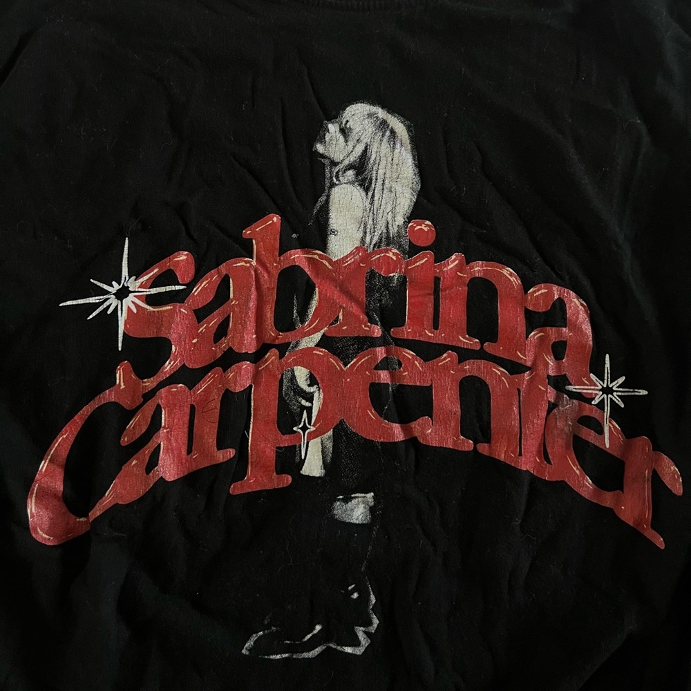 Sabrina Carpenter Black Graphic T-Shirt - Picture 2 of 3